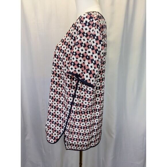 J. Crew 100% Silk Blouse Womens 14 Diamond Aztec Print Short Sleeve Round Neck‎ - Picture 3 of 8